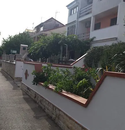 Apartment Meridiana *