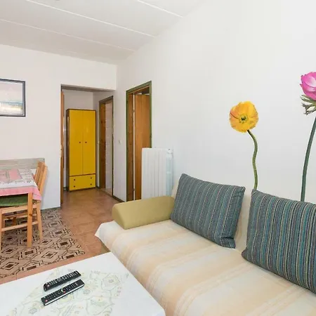 Meridiana Apartament *